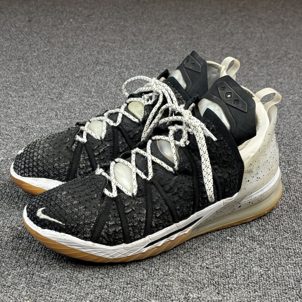 Nike LeBron James 18 Mens Shoes Black White Athletic Basketball Sneakers Size 12